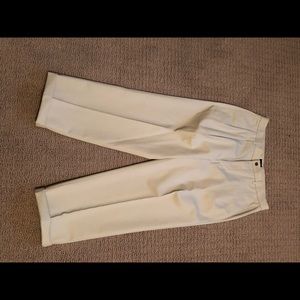IZOD (34x29) PLEATED KHAKI PANTS